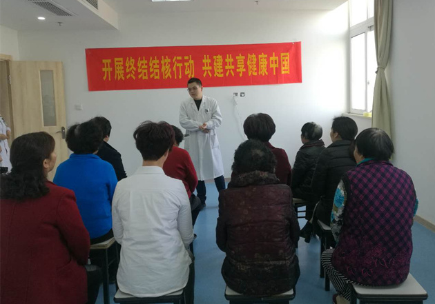 3月19～20日，溫州市第六人民醫(yī)院（溫州市中心醫(yī)院六院區(qū)）護(hù)士分別在結(jié)核門診及三個(gè)結(jié)核病區(qū)舉行結(jié)核病知識(shí)講座_副本.jpg
